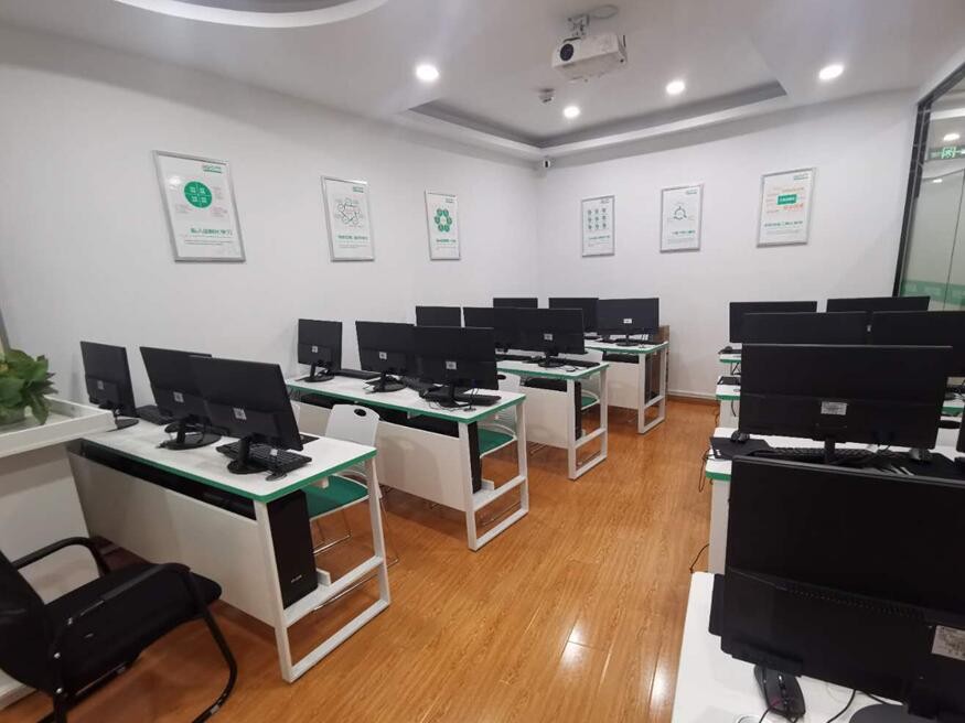 上海恒企会计培训学校-电脑教室